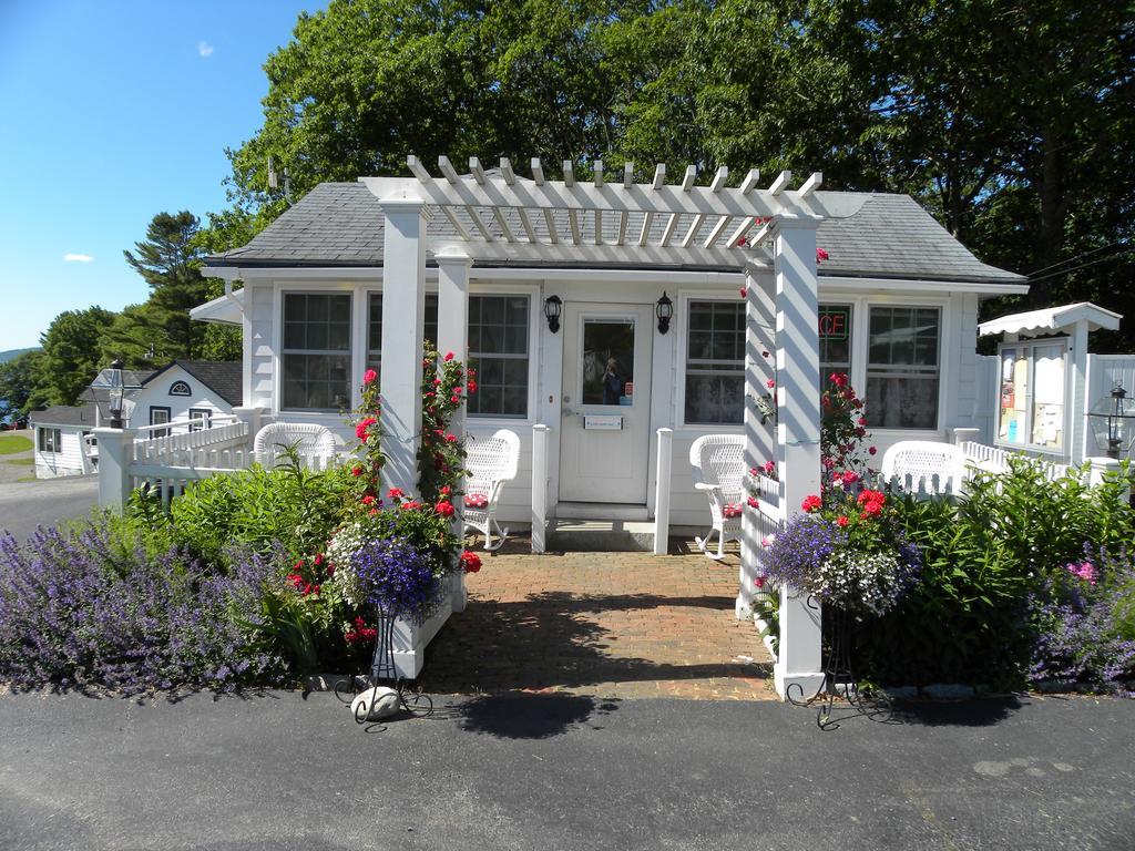 Colonial Gables Oceanfront Village Belfast