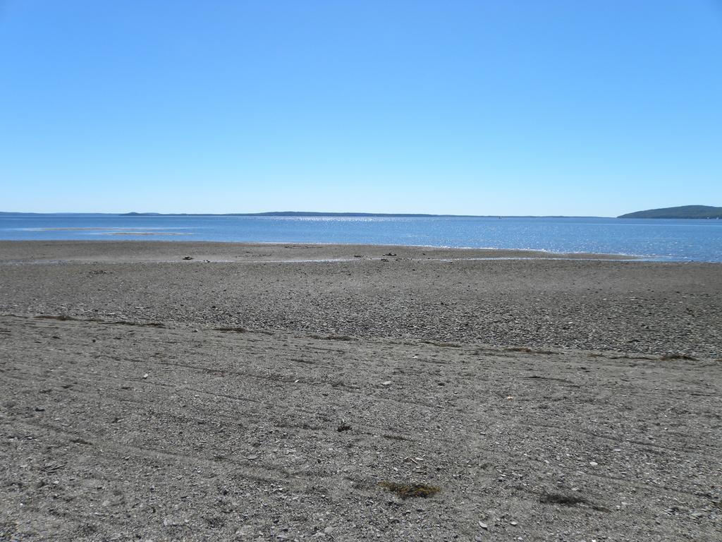 Lodge Colonial Gables Oceanfront Village Belfast